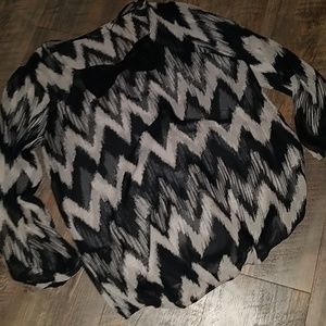 Cute Chevron stripe long sleeve dressy top L jr